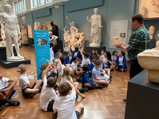 ololwitney's tweet photo. Year 5 Ashmolean Trip https://t.co/FRpPxP920z