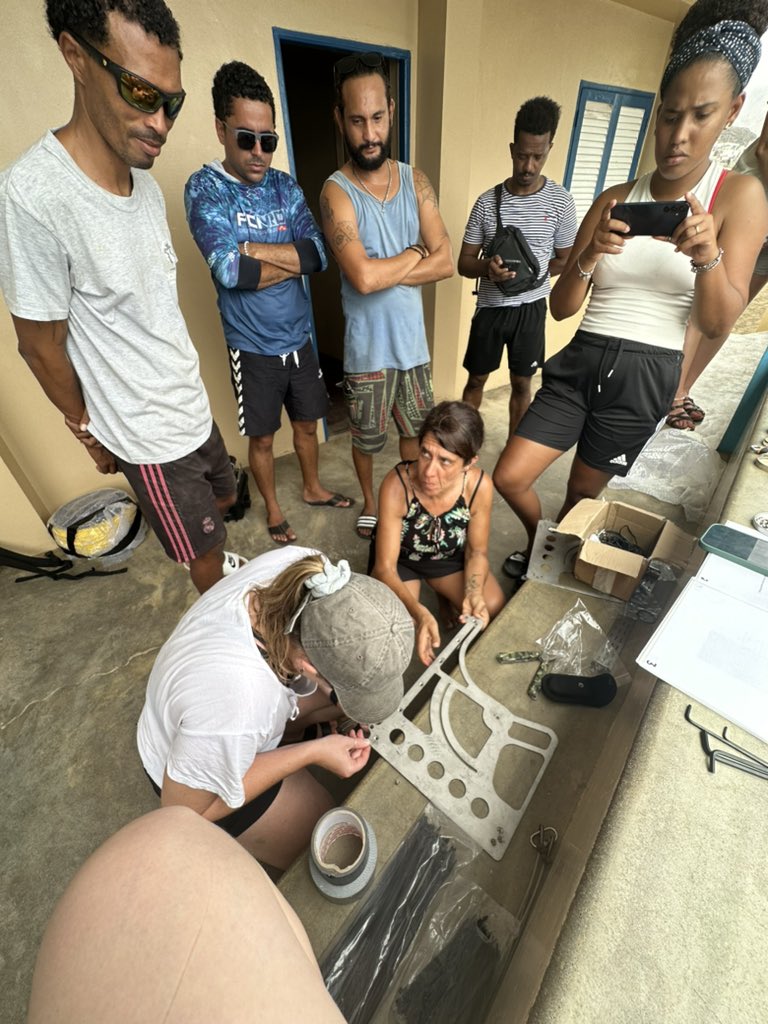 Imogennapper's tweet photo. 🇨🇻 Excited to join the first BAIT expedition around Cape Verde with @BiosferaCV 

BAIT aims to give equipment and training to local researchers to collect more data within unexplored offshore areas  

✅ @Amelia_Bridges demoed how to build the camera system 

Now for the trials! https://t.co/dRX7BSuHgf