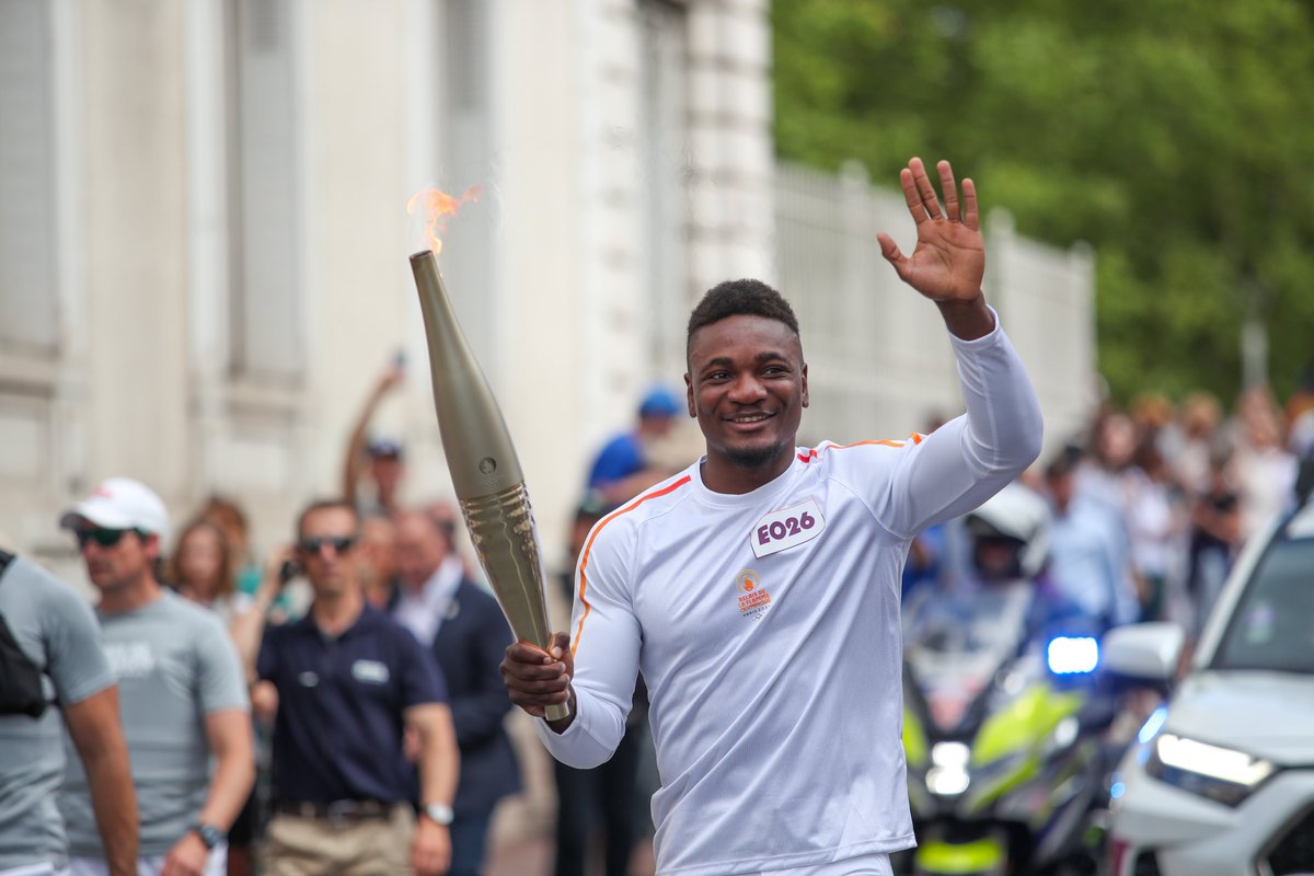 Paris2024's tweet photo. Le Loiret célèbre la Flamme  ! 🔥 
Direction Orléans pour l'allumage du chaudron ce soir, pour suivre le Relais en direct rendez-vous sur https://t.co/6fmlrLcnsQ !

https://t.co/mWko4NVej6

PARIS 2024 / Cédric Bufkens, Maxime Le Pihif / SIPA PRESS https://t.co/To3xPnLQpf