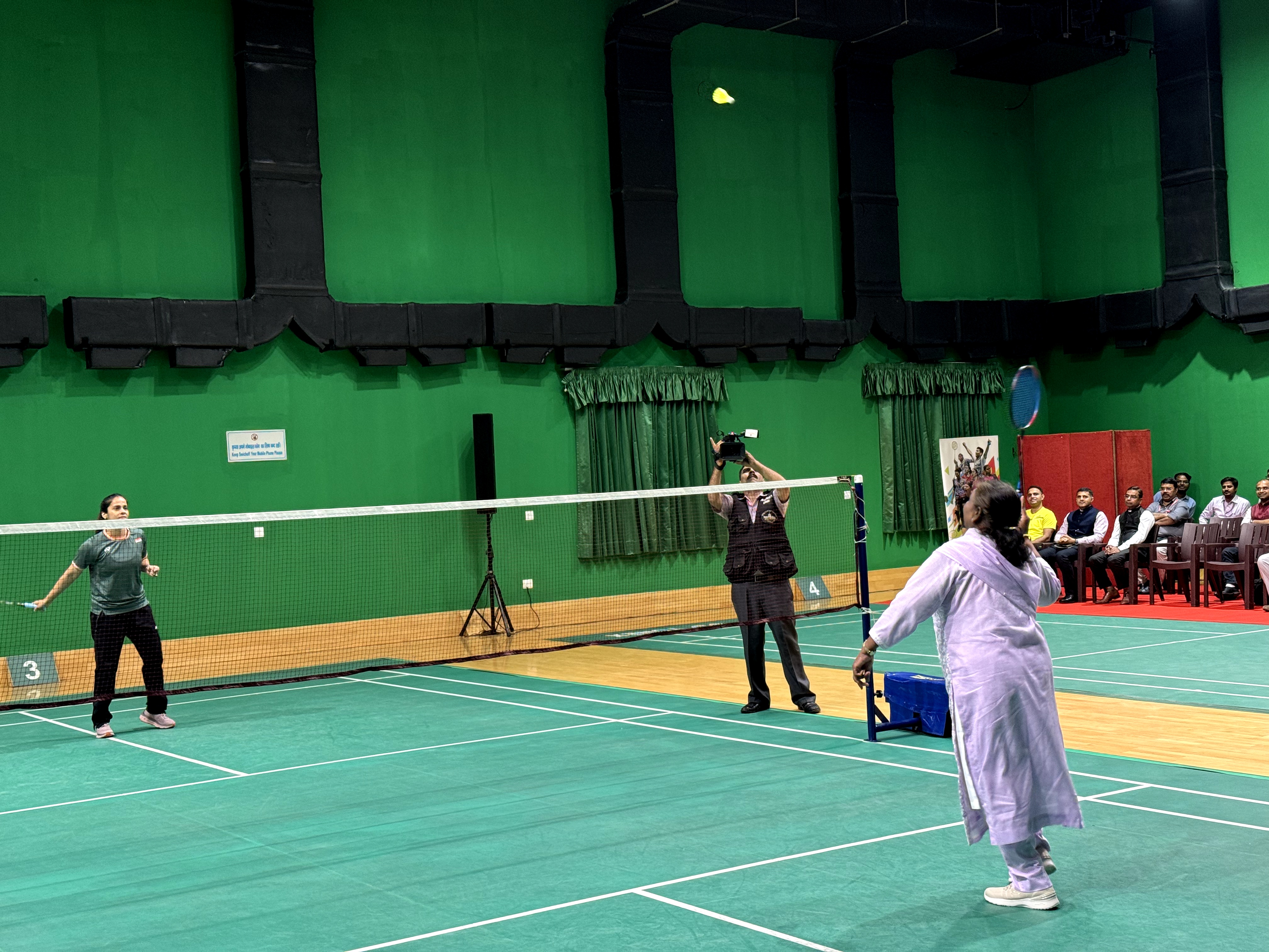 President Draupadi Murmu Played Badminton