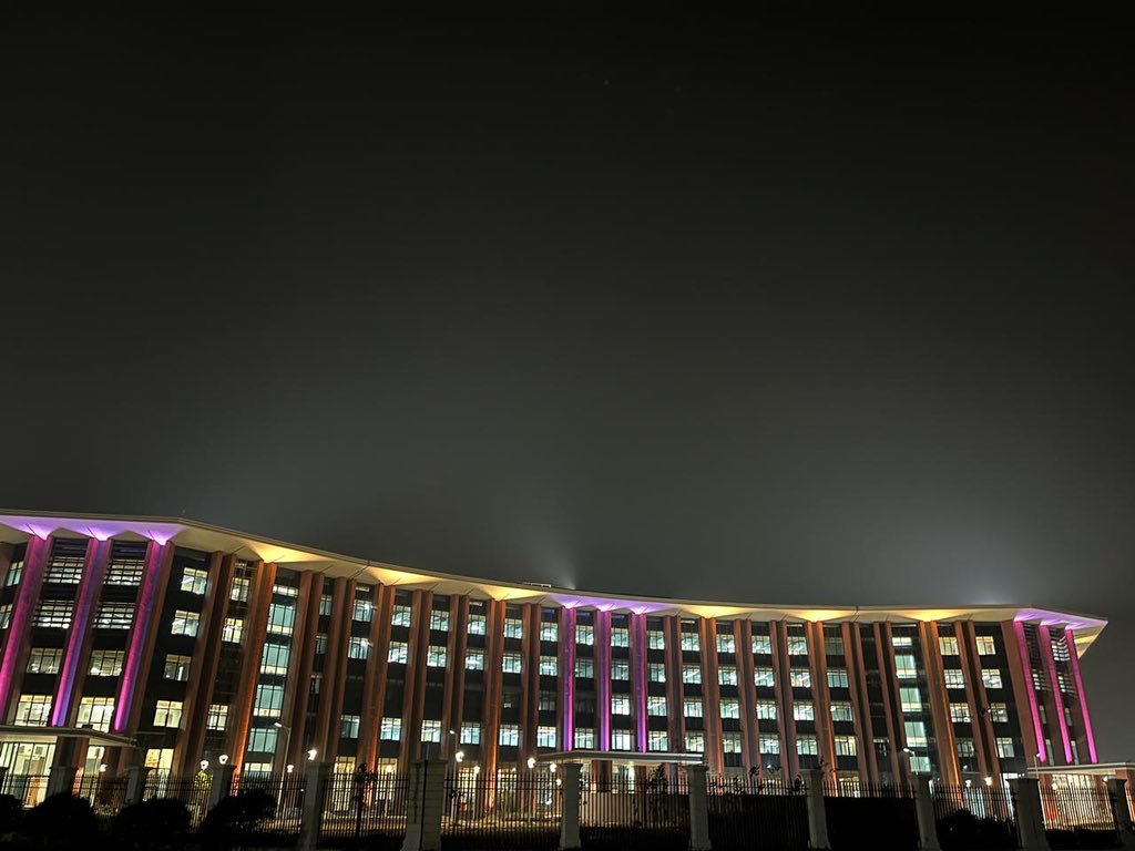TrinankurWBTMCP's tweet image. Infosys Kolkata DC in New Town is fully operational from today.

This is the first phase of the 50 acres campus that has a sitting capacity of 3100 IT professionals.