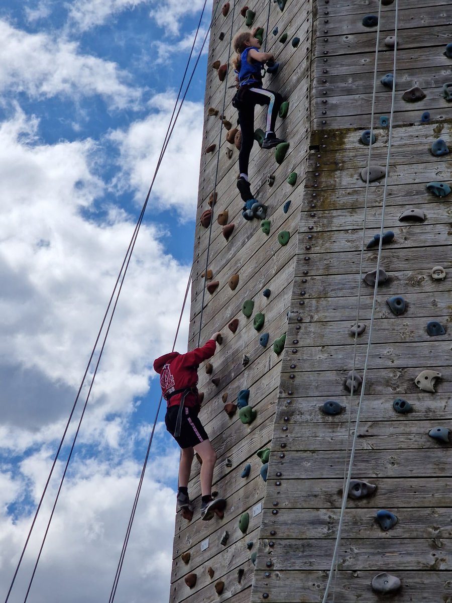 The Alderton Junior School tweet media