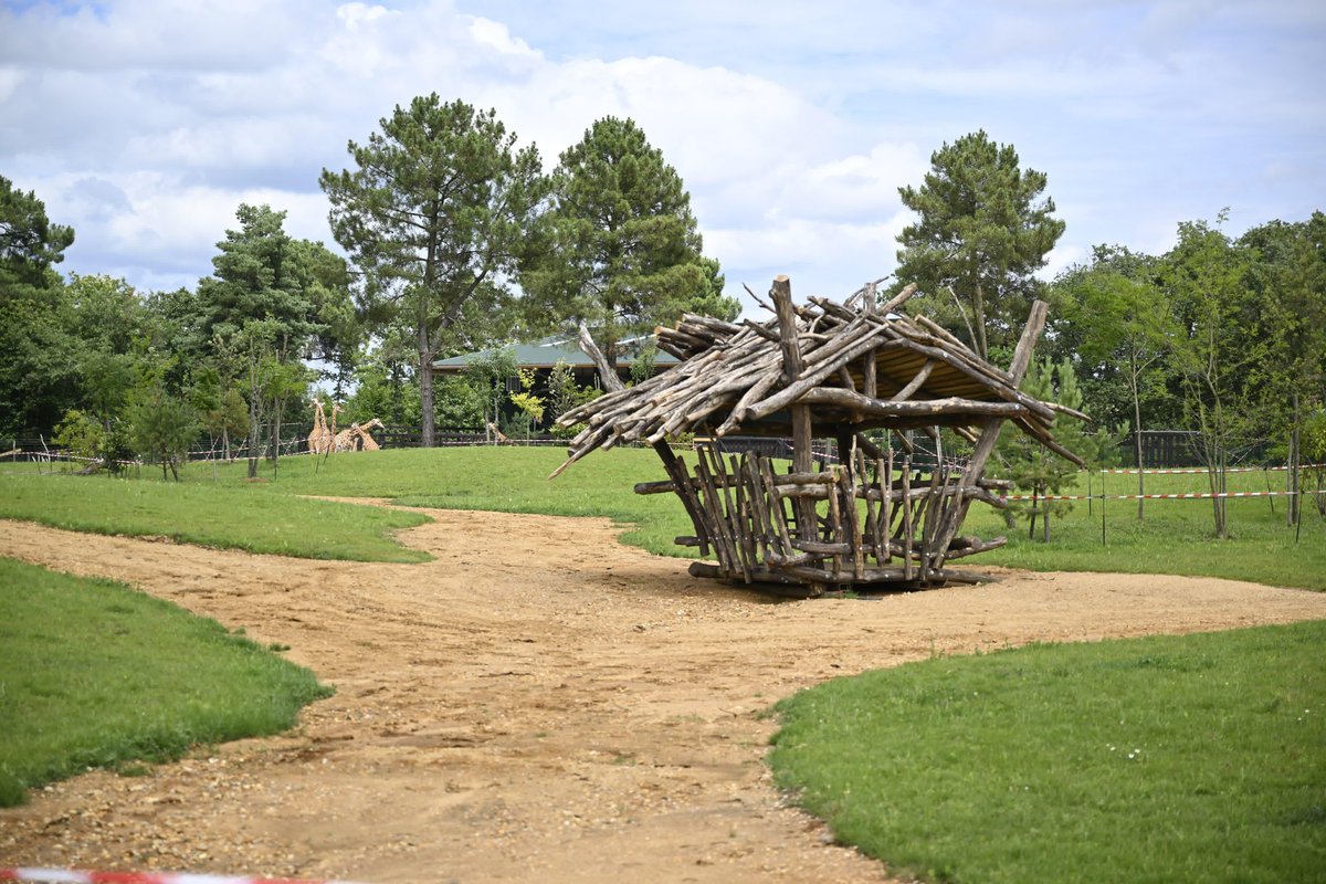 Département de la Sarthe (@sarthefr) on Twitter photo Le Zoo de la Flèche inaugure un nouvel espace, la Plaine Africaine, en présence de Dominique Le Mèner, Président du Conseil départemental, Véronique Rivron, 1ère vice-présidente et Présidente de <a href="/sarthetourisme/">Sarthe Tourisme</a>, et des élus du territoire.
Cette extension de 3 hectares va Le Zoo de la Flèche inaugure un nouvel espace, la Plaine Africaine, en présence de Dominique Le Mèner, Président du Conseil départemental, Véronique Rivron, 1ère vice-présidente et Présidente de <a href="/sarthetourisme/">Sarthe Tourisme</a>, et des élus du territoire.
Cette extension de 3 hectares va