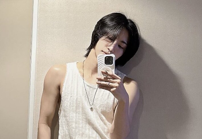 july (@iimarsyou) on Twitter photo 