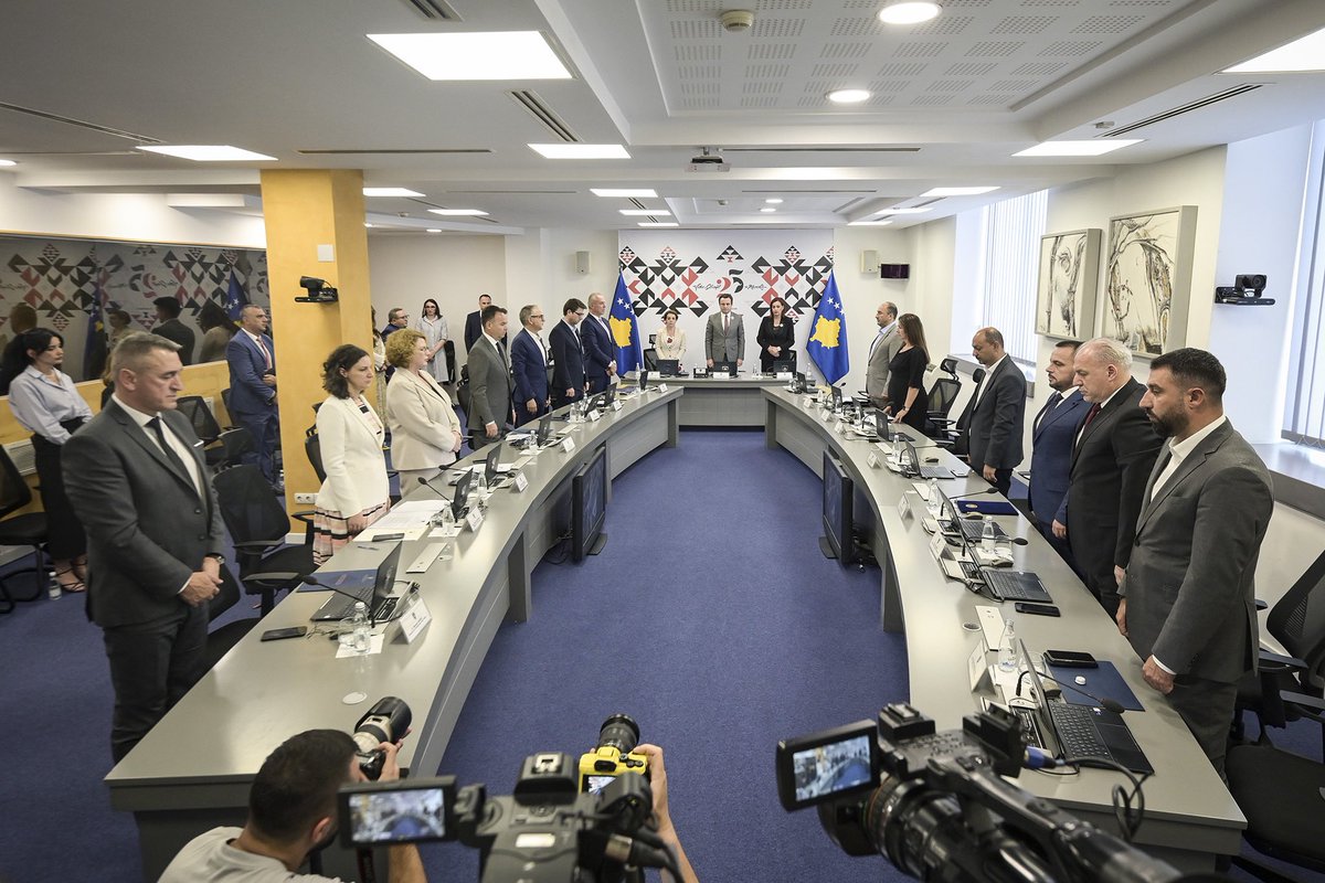 albinkurti's tweet photo. Starting on July 11, 1995, Serbian forces rounded up over 8,000 Bosniak Muslims in the UN-declared "safe area" of Srebrenica, and murdered them—for no other reason than their ethnicity and religion.

Based on the resolutions of the Kosova Parliament (July 7, 2021), the European Parliament (July 9, 2015), and most recently, the UN General Assembly on May 23, the Government of the Republic of Kosova today held a moment of silence as it joined other states in designating July 11 as the annual day of remembrance for the Srebrenica Genocide.

The massacre in Srebrenica demonstrated, for the entire world to see, the great evil that the Milosevic regime was capable of. Sadly, it was also a harbinger of Serbia's genocidal campaign in Kosova just a few years later. 

There is no more important time than now to remember Srebrenica, as Serbia rekindles its expansionist ambitions against both Bosnia and Herzegovina and Kosova, while still refusing to apologize for—or even acknowledge—its genocidal past.

For the victims, for the survivors, for peace in the Balkans for all future time, we must remember.