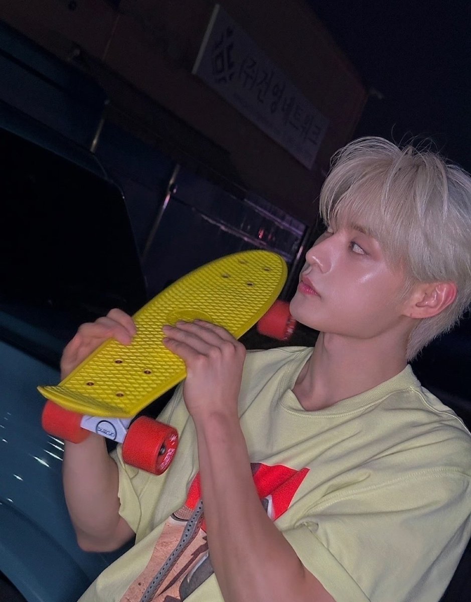 gkjw_'s tweet photo. ๐ธ PHOTO | 240710 Mnet+ fan community update with Kim Jiwoong
๐ https://t.co/poZjoIaP1L
#KIMJIWOONG #๊น์ง์
#ใญใ ใธใฆใณ #้ๅฐ้ #ZEROBASEONE #ZB1 #์ ๋ก๋ฒ ์ด์ค์ https://t.co/Xi9tvW2CL1