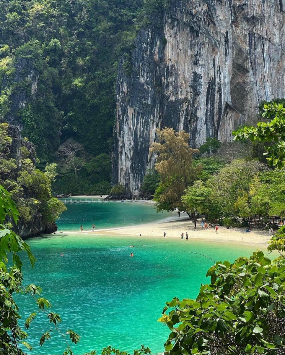 SeascapeNature's tweet photo. Hong Island, Thailand 🇹🇭 https://t.co/iYVlR2uJQ3