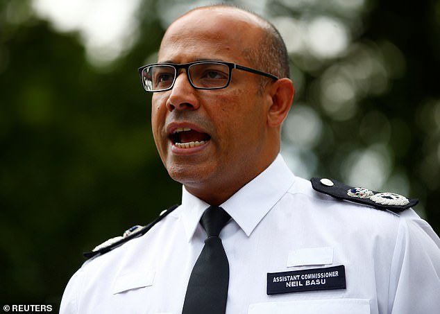 TheNorskaPaul's tweet photo. Neil Basu - who claimed to be ‘proud to be woke’ - led Counter Terror Policing for three years is the frontrunner to become Border Security Commander on a salary of up to £200k pa.

In 2022 he was blocked from leading the National Crime Agency for calling the then Home Sec’ Suella Braverman’s comments on migrants ‘horrific & inexplicable’ & anyone think he’s going to stop the boats ?🙄🛶