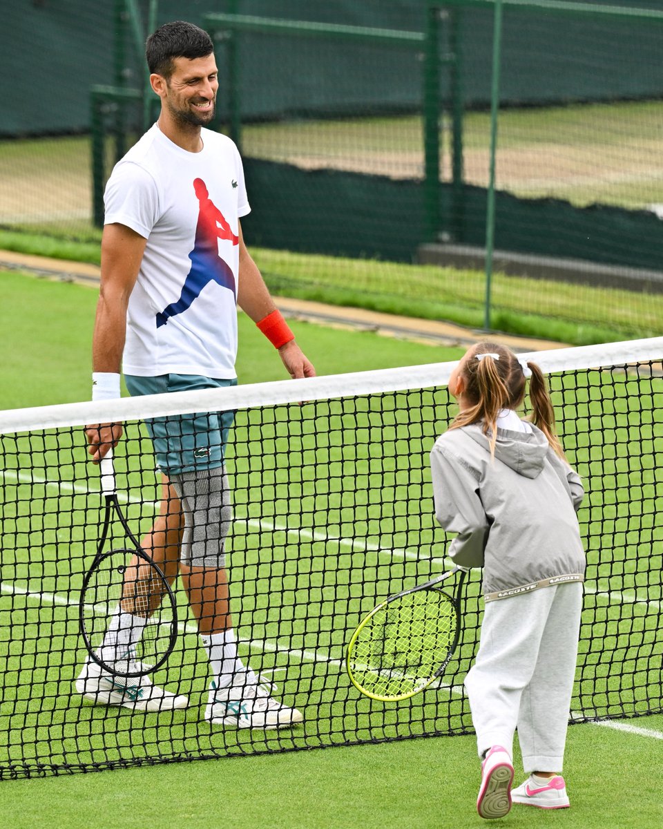 usopen's tweet photo. family moments to last a lifetime. 🥹 https://t.co/ci9Lit13kt
