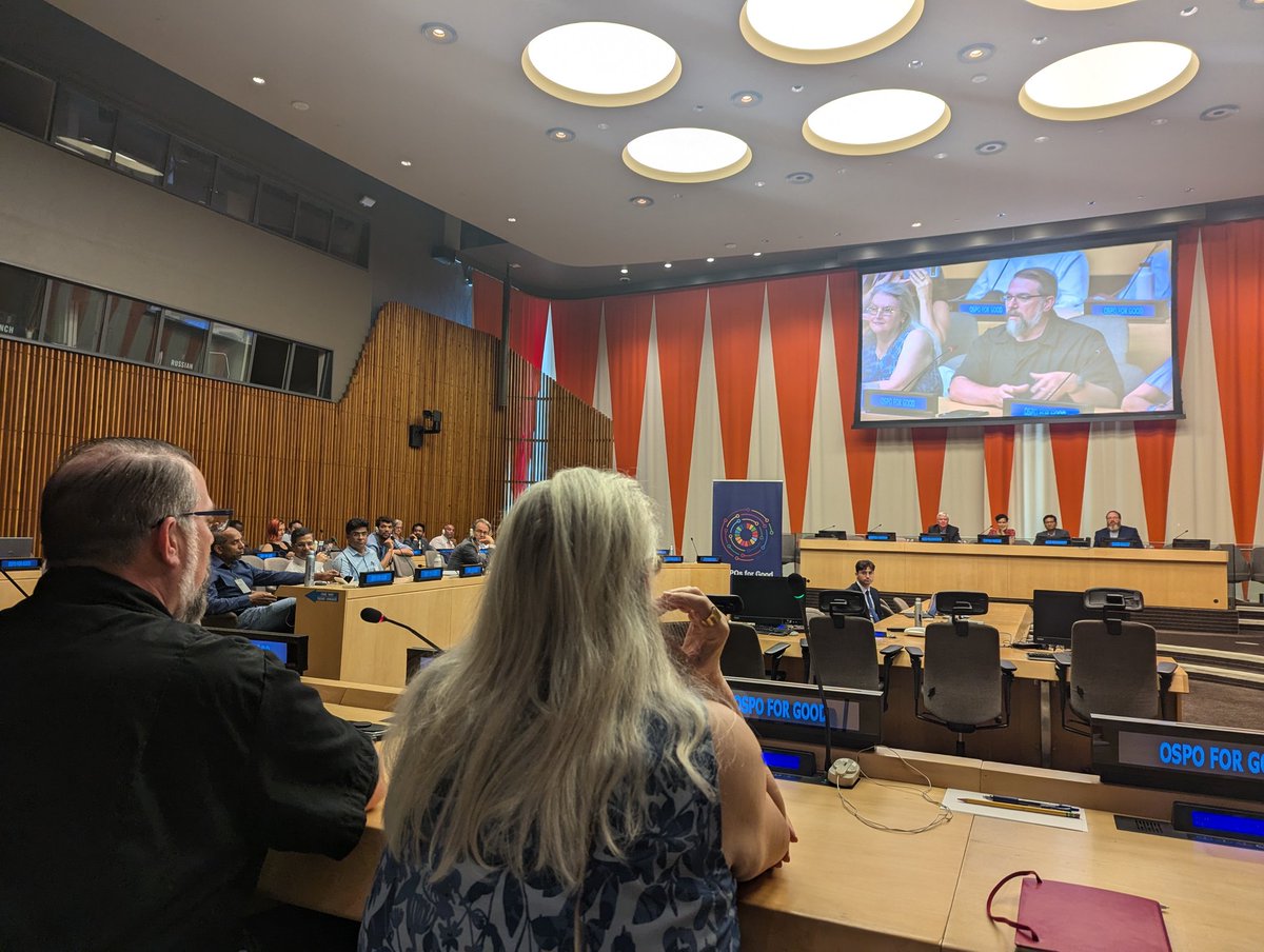 "We often throw around the word corporation or organizations to support open source but they don't - people do? How are foundations supporting the people who do the work?" <a href="/DuaneOBrien/">Duane O'Brien is @duane@hachyderm.io</a> <a href="/DivaDanese/">Danese Cooper</a> #OSPOsforGood2024 #opensource