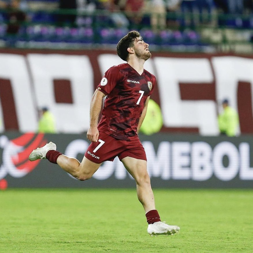 NelsonFerrerTV's tweet photo. Pasada la euforia, la rabia, con los sentimiento mas calmados voy con un factos

No tuvo ningún sentido el ingreso de Lacava ante Canadá, en el partido de cuartos de la Copa América. https://t.co/qf3PUNklcC