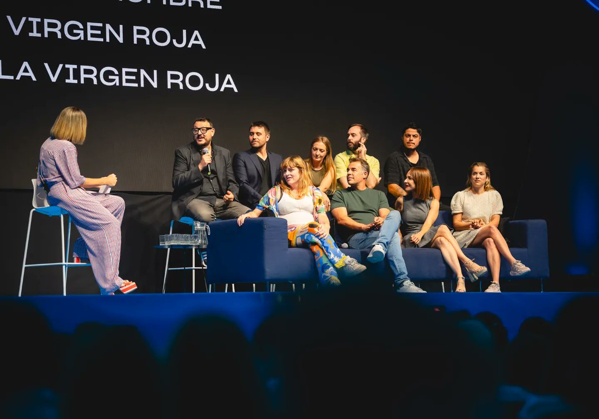 alteregoth's tweet photo. El director @HugoStuvenC ha presentado su nueva serie #DimeTuNombre en el evento #PrimeVideoPresents
Producida por #Espotlight con @anxorodriguez @pcobbie y #AlejandroHernández y por @SkyboundEnt
La serie llegará a @PrimeVideoES en 2025✨
#DimeTuNombre
#Espotlight
#Skyboundent https://t.co/5XUXO72DZm