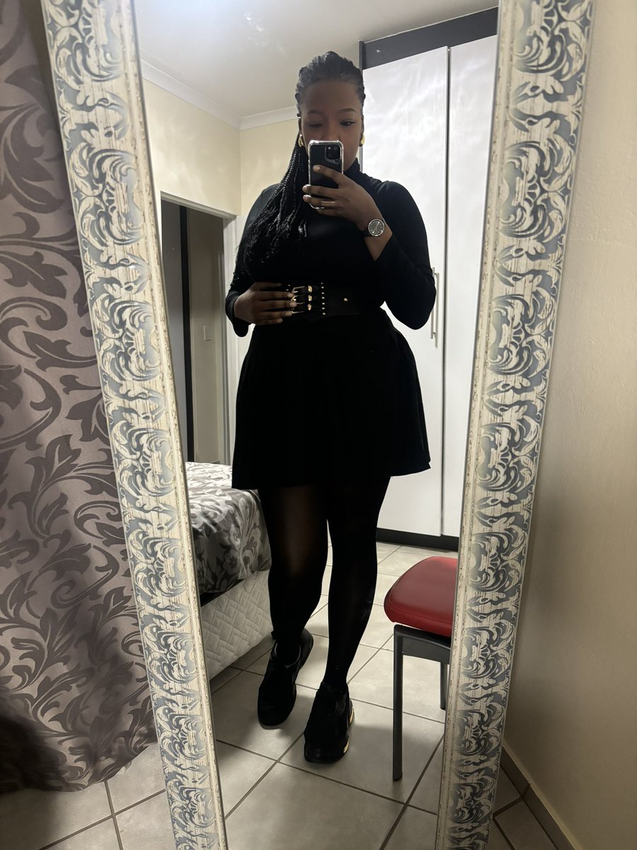 Lindi Ngonelo tweet media