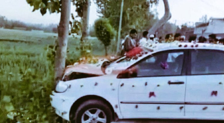 یا تو رقیب کی بد دعا ہے 😜
یا پھر ڈرائیور میری طرح سنگل ہے 🙂

#خان_کی_رہائی_ضروری_ہے
#خان_اور_عوام_ایک_جان