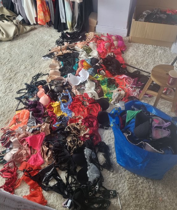 All the bras I own, just need to match them now 😛 https://t.co/h13FKXsQ2a<a href="/tag/salad"class="tags"><span>#salad</span></a><a href="/tag/sweetpotato"class="tags"><span>#sweetpotato</span></a><a href="/tag/lemon"class="tags"><span>#lemon</span></a><a href="/tag/herbs"class="tags"><span>#herbs</span></a><a href="/tag/mustardseed"class="tags"><span>#mustardseed</span></a>