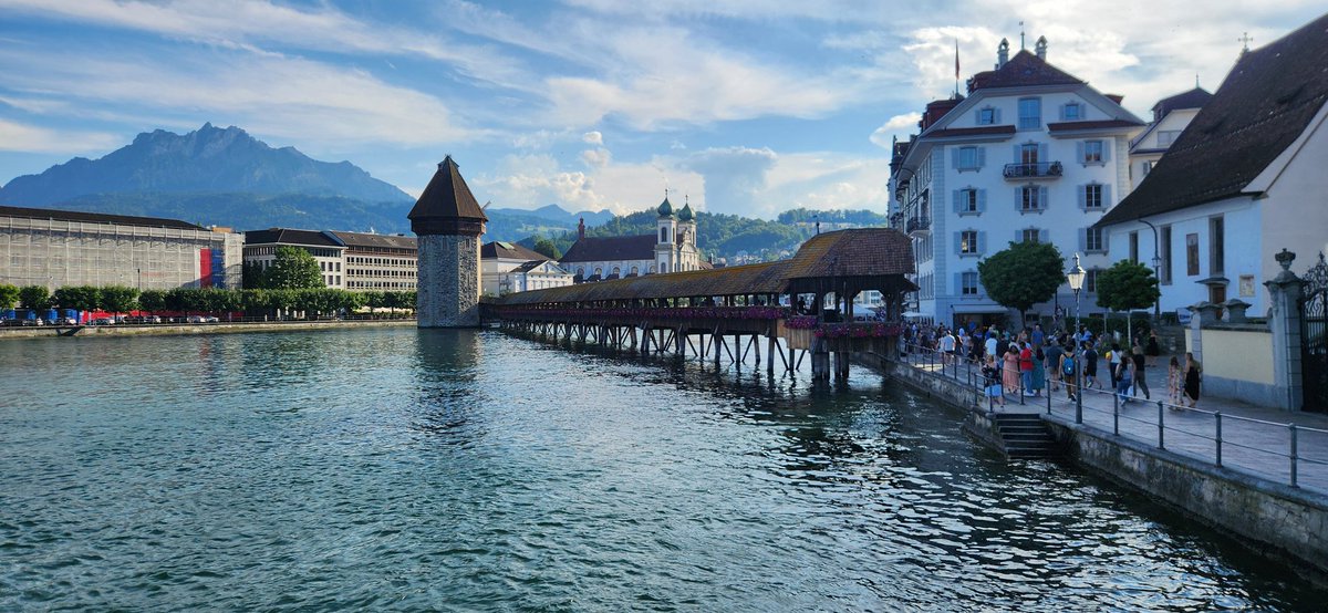 TravelinTonyG's tweet photo. A day in Lucerne, Switzerland and then off to Montreau.  All Swiss 2 days!  Now, we are on our train to Zurich and then overnight train to our next destination! https://t.co/nLr4QajihG