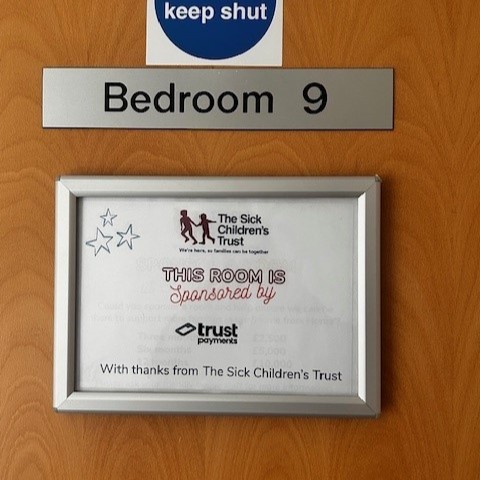 TRUST_Payments's tweet image. 🚴‍♂️🌄 Our amazing team completed the 53K Cotswold Way Ultra Challenge, and we couldn't be prouder! 🎉 Thanks to their dedication and your generous support, we've raised enough funds to cover 100 nights stay for a family in a home-from-home. 🏠❤️ #OneTrust #CotswoldChallenge