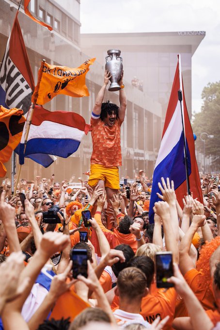 HUP HUP HOLLAND 🧡🧡🧡🍻🥳 https://t.co/apG2aTgpeU<a href="/tag/milf"class="tags"><span>#milf</span></a><a href="/tag/milfieclub"class="tags"><span>#milfieclub</span></a>