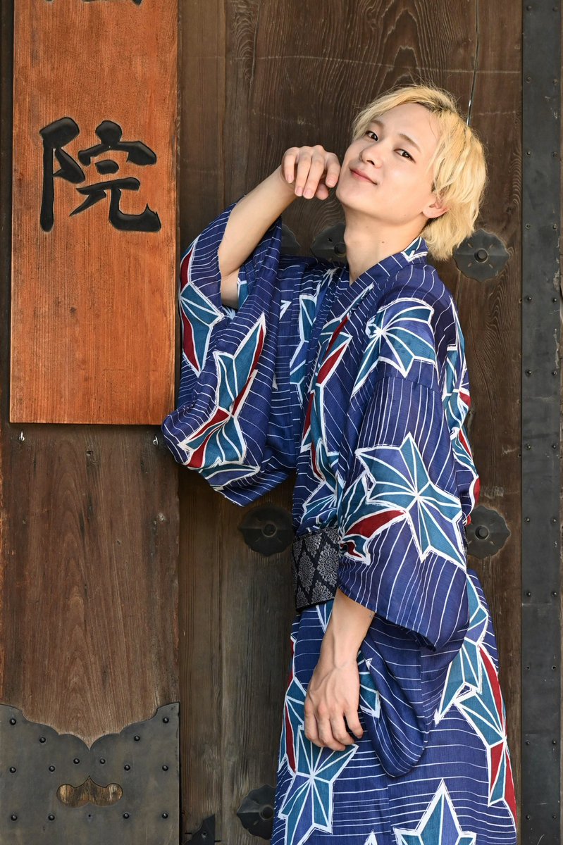 tenguji_0704's tweet photo. 全ての皆様へ📝
8/24に開催される5周年ライブで動員数200名
個人では動員"30名"が目標です。
ミクチャ配信を毎日を行いつつ
Xでは5000人フォロワーを目標に
#5000人チャレンジ　で投稿もしてます!!

少しでも気になったら⇩
https://t.co/Hvng6QS7HZ 
🥞天宮寺予約待ってます🍛
#拡散希望　#楽遊MEID https://t.co/CPpdSNS2I5