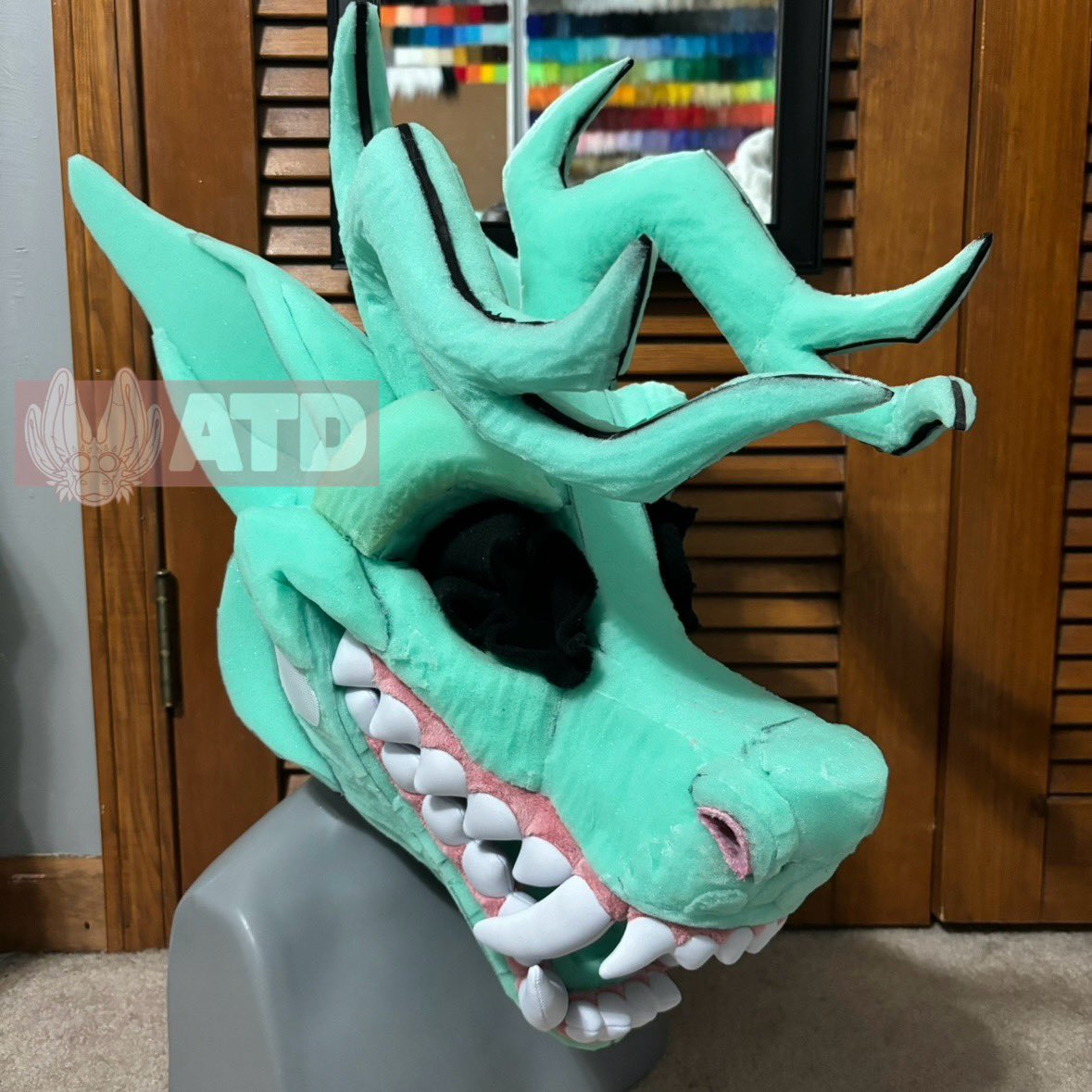 Antler time! These antlers are magnetic and will have some cool attachments🍂🍃🌸🤫

Also, I’ll be watermarking all my photos like this from now on. Too many thieves around lately
—
#furry #fursuit #fursuiter #furryfandom #furrycommunity #fursuitmaker #furries