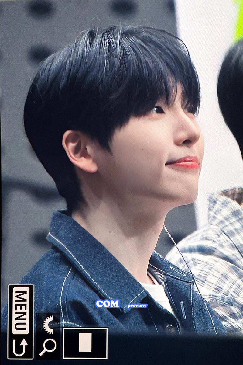 color_of_seoho's tweet photo. 240710 #서호

🥹🥹🥹🤩

#ONEUS #원어스 
#서호 #이서호 #SEOHO #ソホ #COM https://t.co/ZP6OqXksAl