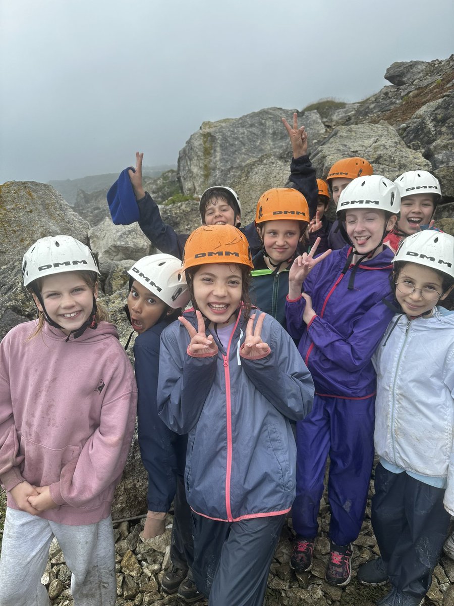 Year 6 are currently on their Residential and have been having a blast! Day 2 consisted of baking damper bread, rock climbing, abseiling, weseiling &amp; making hot chocolate on the beach 🥖🧗☕️