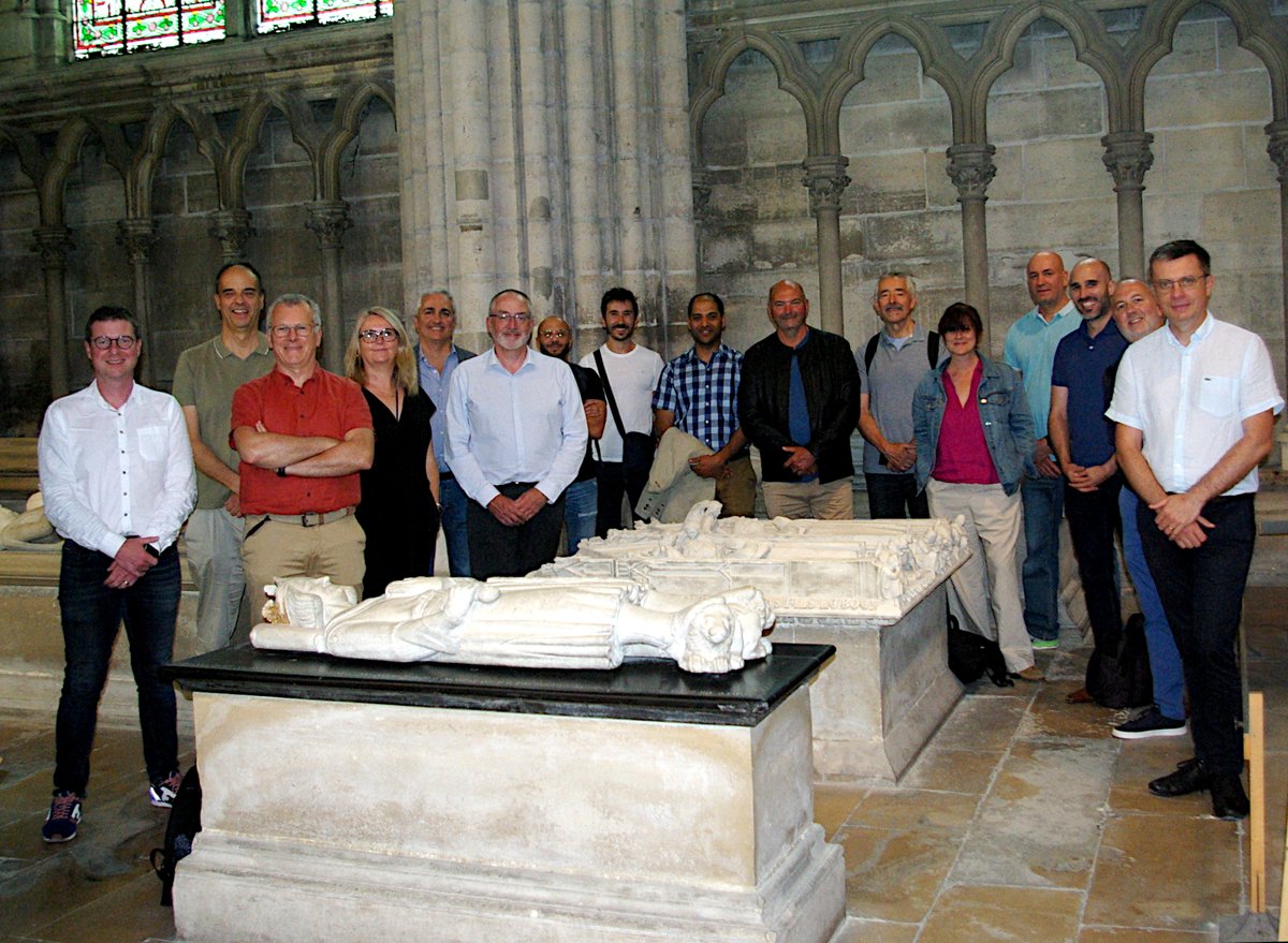 Étonnante visite de la basilique de <a href="/VilleSaintDenis/">Ville de Saint-Denis</a> ,la dernière demeure des Rois de France.Les amicalistes présents ont bénéficié d'une passionnante et passionnée guide,Souhad,qui a déroulé l'histoire de France pour mieux la comprendre.Merci à elle et à l'office de Tourisme