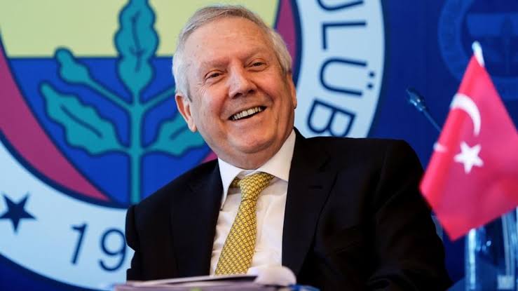 Fenerbahçeli olarak diyorum ki

Hepsi Mübah. Daha beter oluruz İnşallah...

Siz takımı 3 kuruşa sattınız.!

Ali Koç'u seçtiniz. Ağlamaya gerek yok.

#Fenerbahçe
"Fenerbahçe - Hajduk Split"
Wanda Nara Bartuğ Crespo Aziz Yıldırım Jayden transfer dzeko cengiz