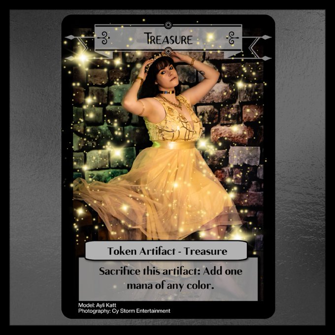 New tokens just dropped! They come in both foil and nonfoil (this picture makes such a pretty foil✨)