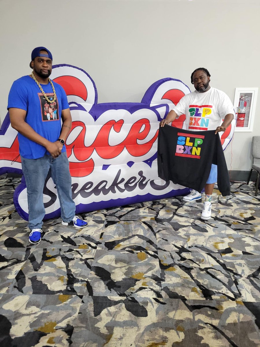SlappzTV's tweet photo. SLAPPIN’ in from the Lace Up Sneaker Convention in H-Town!! https://t.co/w4eyIVmuDK