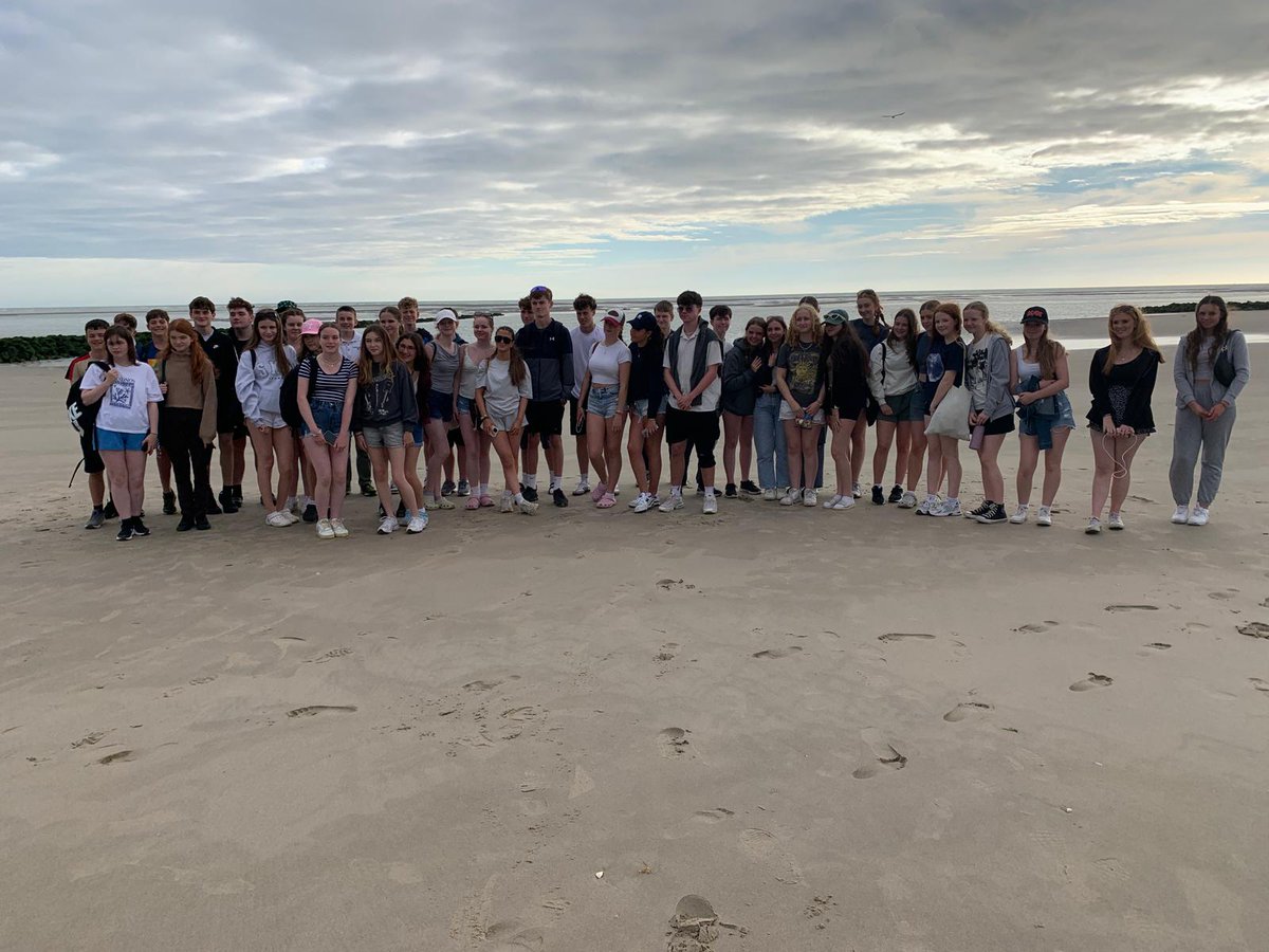 FrenchTGS's tweet photo. Soirée à la plage #CotedOpale2024 https://t.co/FGQNC4niwm