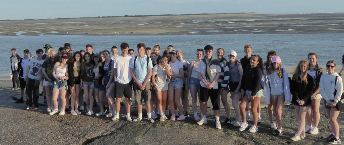 FrenchTGS's tweet photo. Soirée à la plage #CotedOpale2024 https://t.co/FGQNC4niwm