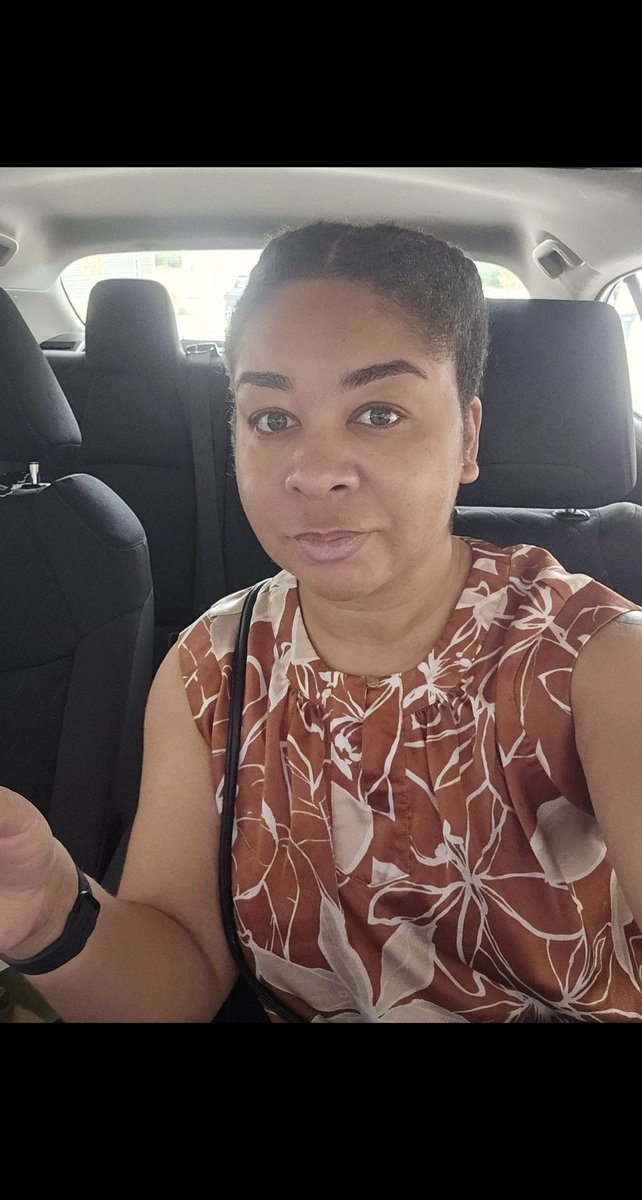 plantbasedkadaf's tweet photo. Nigerian woman and her DNA test results.
 
Light skin and gray(-green?) eyes are African features .

Tribe/Ethnicity- Efik (both parents from Akwa Ibom) https://t.co/nO4a3XFYcx