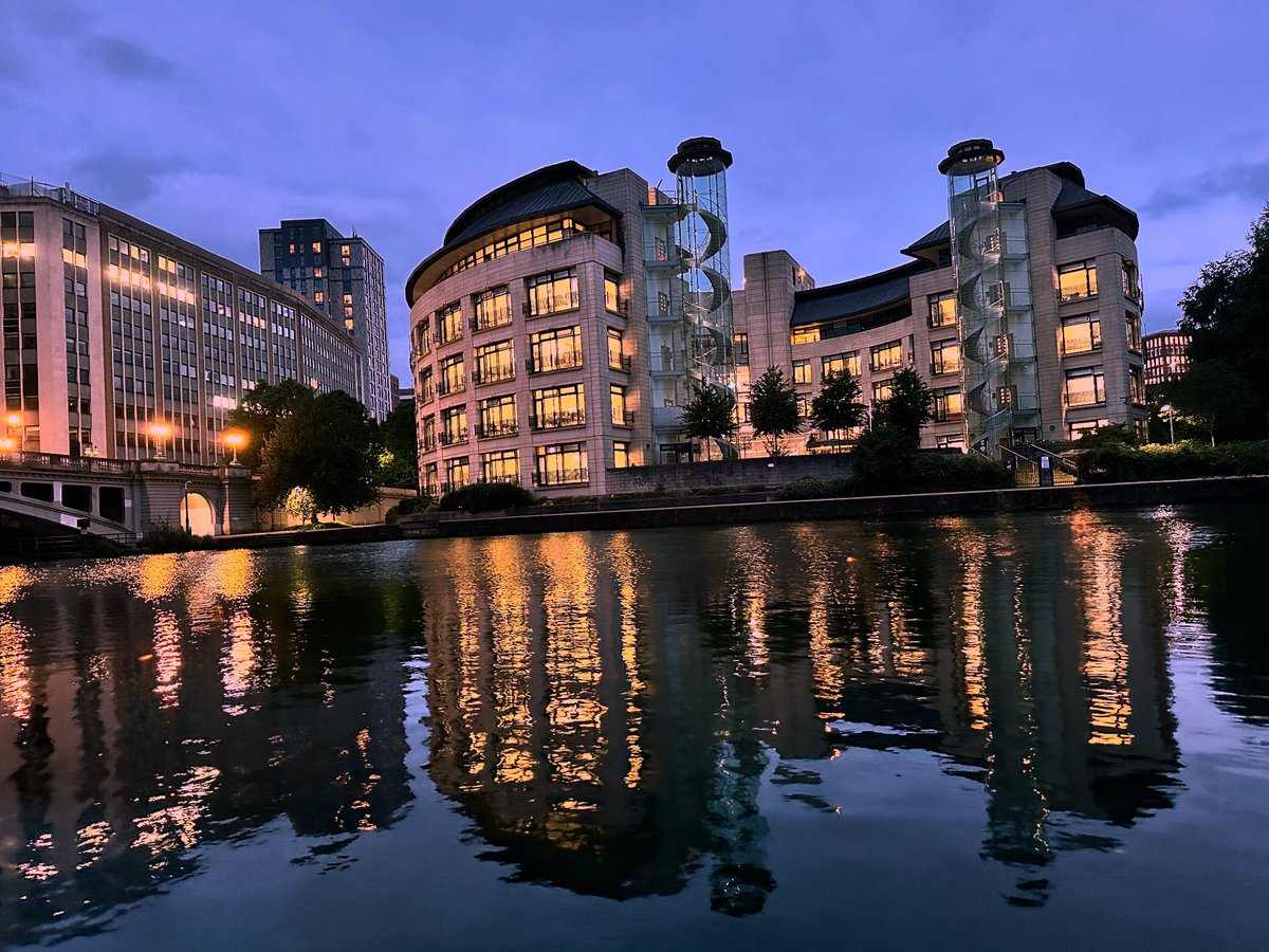 widebeamandwel1's tweet photo. Not a bad view 😁 #EveningBeauty #NatureLovers #SereneViews #RiverReflection #PeacefulMoments #NaturePhotography #Tranquil #SunsetMagic https://t.co/RVGRtSerCk