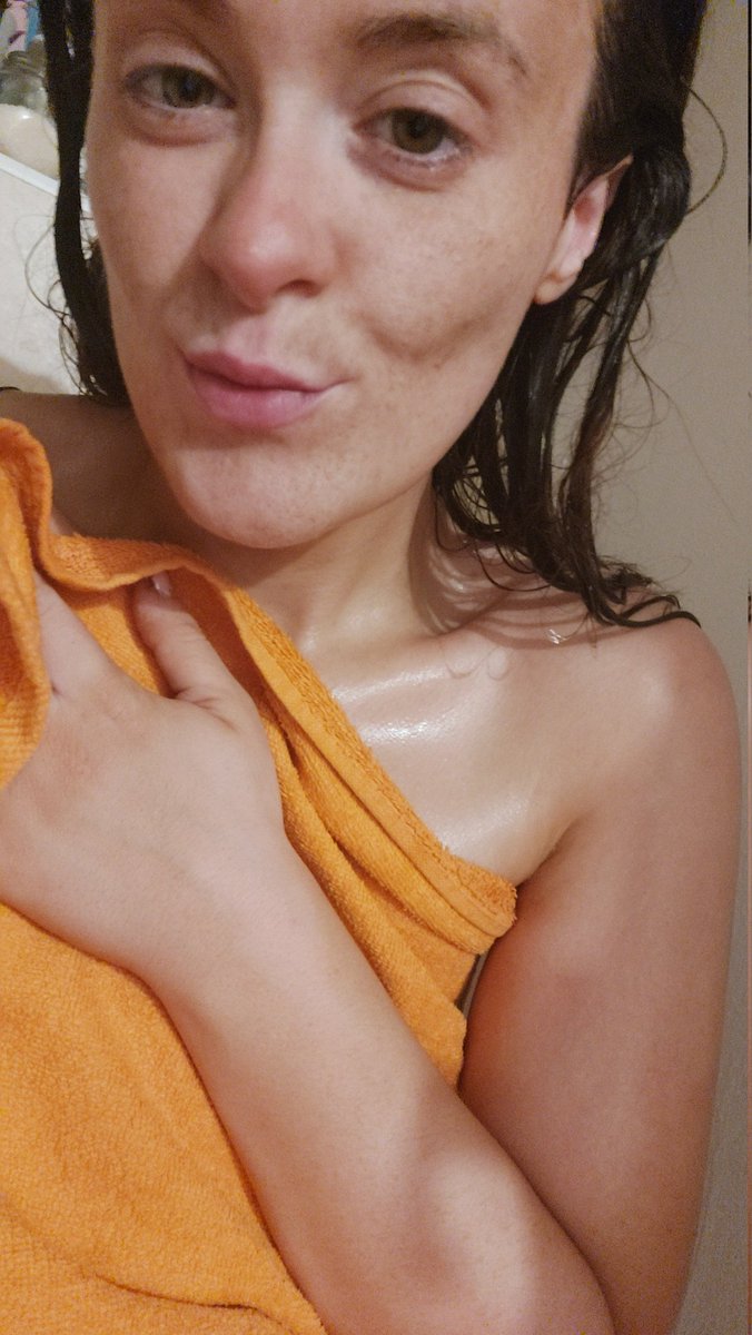 MilfyKxo's tweet photo. https://t.co/iejPWRUdjm #SellingContent #subscribe #clickmylink #fanslybabe #onlyfans https://t.co/yLxwvq32B5