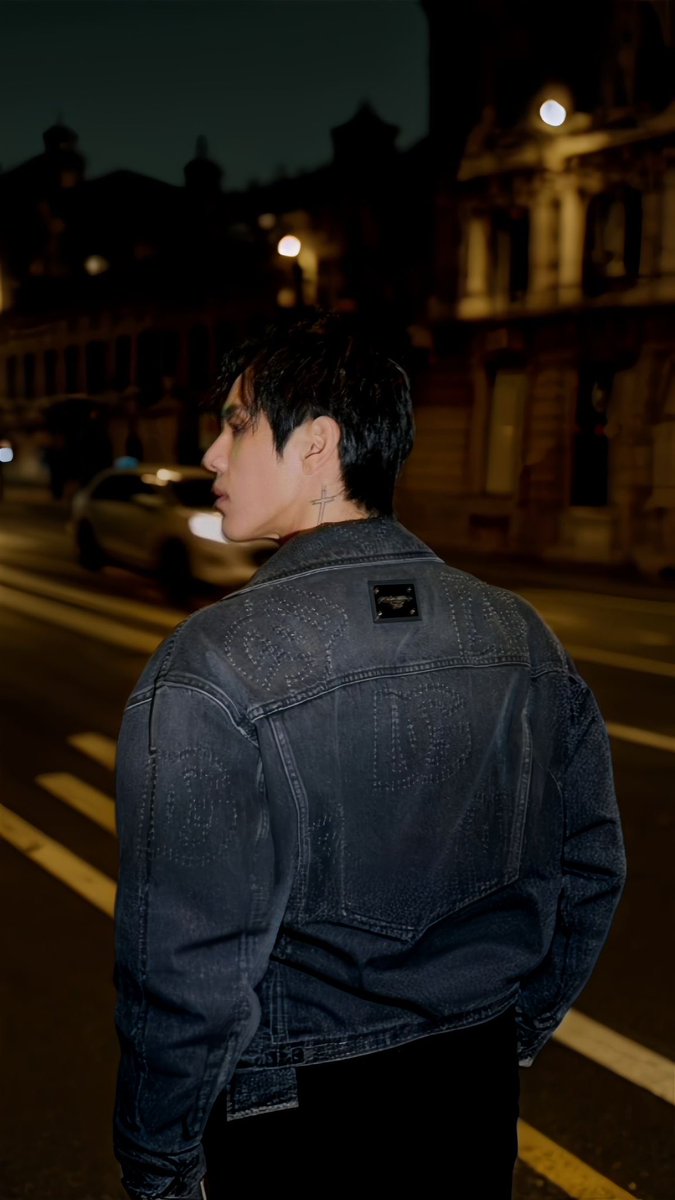 ylianaiko's tweet photo. his side profile is absolutely insane https://t.co/tDBaCGvJpA