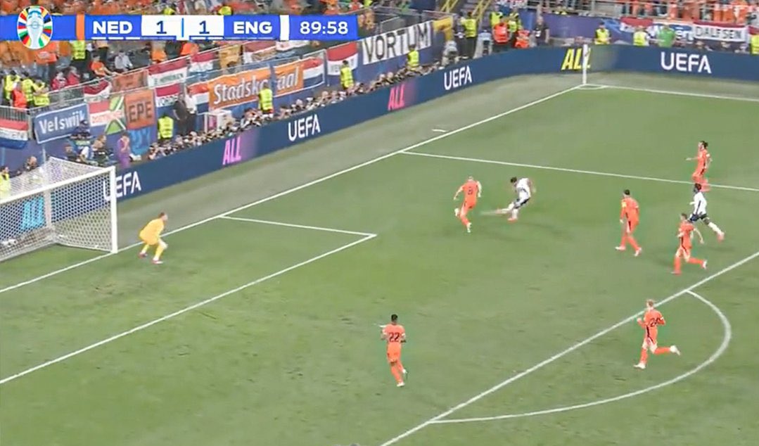 xGPhilosophy's tweet image. 0.06(xG).
Ollie Watkins, super sub.