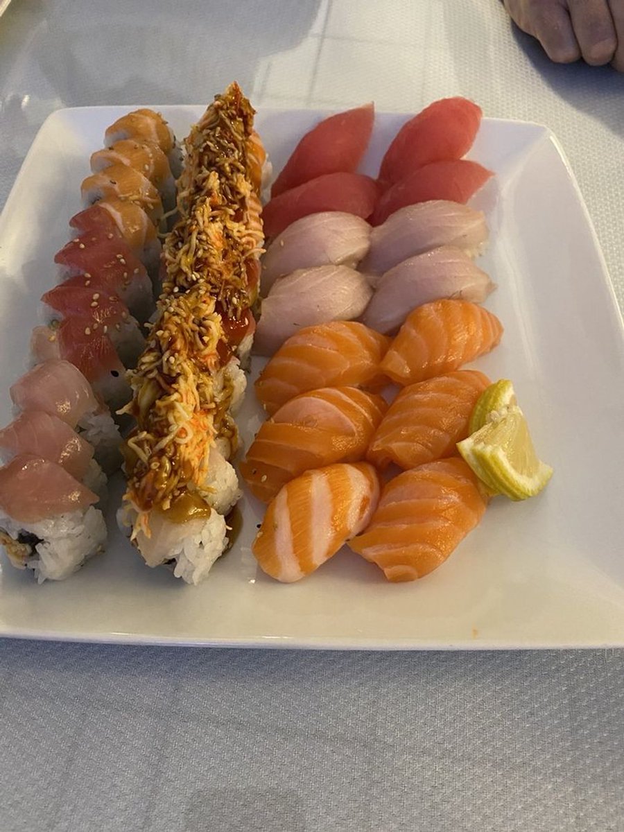 KitzMoSushi's tweet photo. Looking for a refreshing treat? Dive into our delectable menu by visiting https://t.co/YXQelt200D today! https://t.co/c7UBEuBF5f