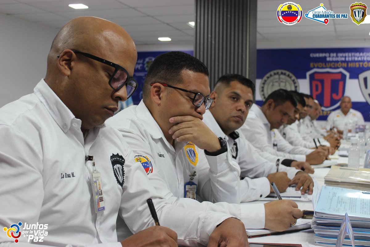 guayanacicpc's tweet photo. La vasta experiencia de estos líderes que conformaron la mesa de trabajo, permitió afinar los trabajos de investigación en relación a los distintos hechos punibles y garantizar un abordaje adecuado en los sitios de suceso. #CICPC #PoliciaCientifica #RedipGuayana https://t.co/Gz18xLOu1X