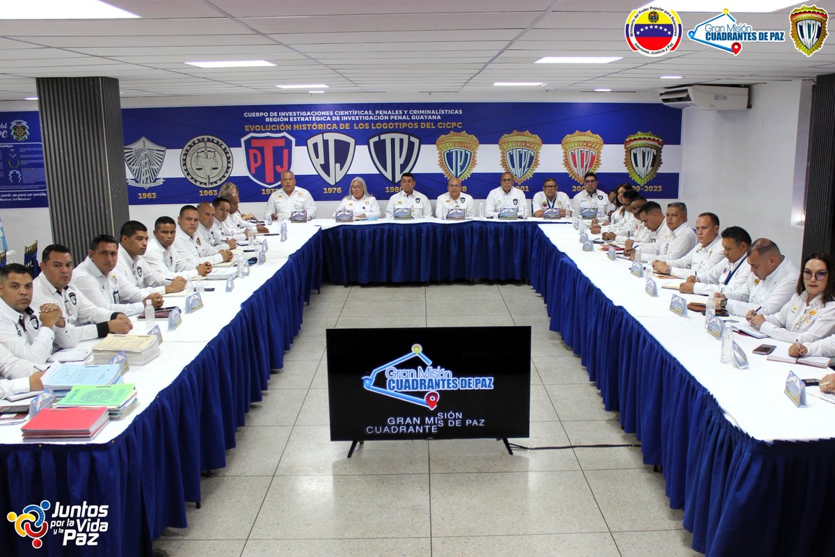 guayanacicpc's tweet photo. La vasta experiencia de estos líderes que conformaron la mesa de trabajo, permitió afinar los trabajos de investigación en relación a los distintos hechos punibles y garantizar un abordaje adecuado en los sitios de suceso. #CICPC #PoliciaCientifica #RedipGuayana https://t.co/Gz18xLOu1X