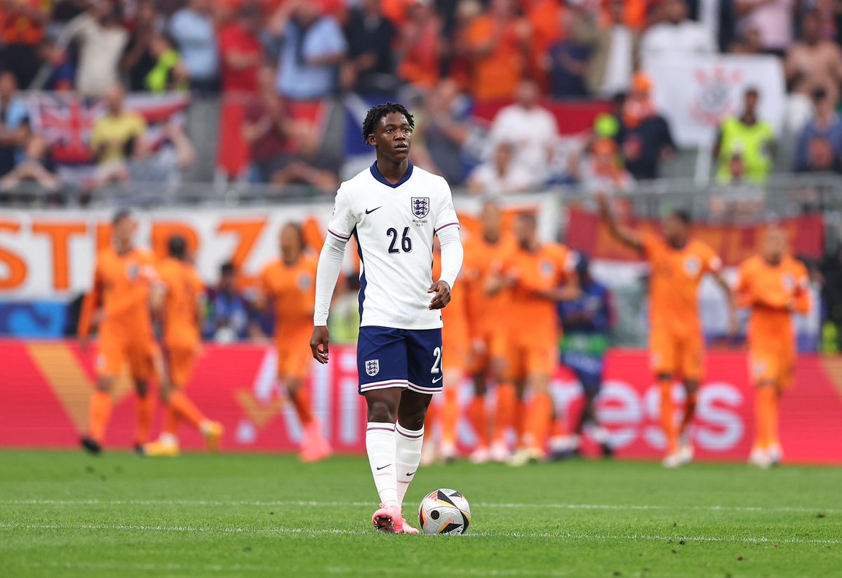 ManUnitedSumma1's tweet photo. Don’t have to say anything just retweet for our star boy ✨🔥 
#Mainoo #ENG #EURo2024 https://t.co/82hCgQr5Y1