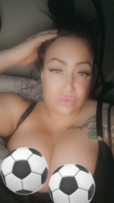 Come on #england let&rsquo;s go ⚽️⚽️⚽️⚽️⚽️ it&rsquo;s cumming home and ur cumming for me tonight ⚽️😈  https://t.co/kPYa2L6ZpB<a href="/tag/england"class="tags">#england</a><a href="/tag/celebrate"class="tags"><span>#celebrate</span></a>