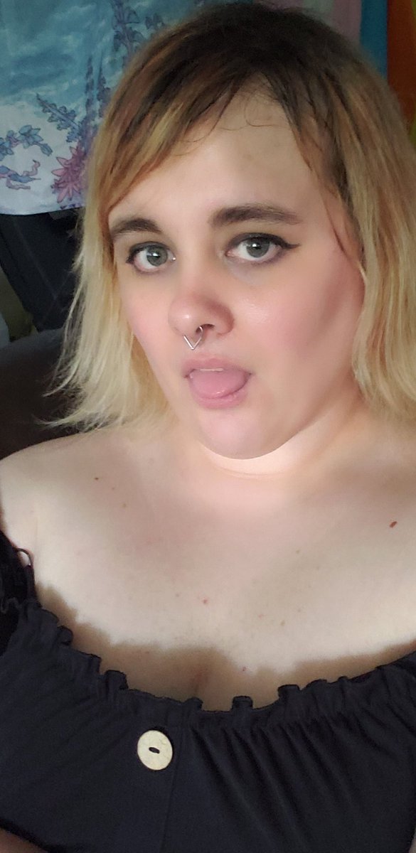 mAliceTots's tweet image. Wait do I actually have confidence? I heard about confidence once, never thought I'd get one