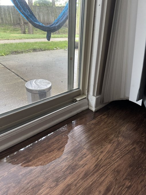 When your content is so good your house even gets wet 💁🏼&zwj;♀️ but like actually my entire ceiling is about<a href="/tag/egirl"class="tags"><span>#egirl</span></a><a href="/tag/gamingcommunity"class="tags"><span>#gamingcommunity</span></a><a href="/tag/unfiltrd"class="tags"><span>#unfiltrd</span></a><a href="/tag/unfiltrdho"class="tags"><span>#unfiltrdho</span></a>