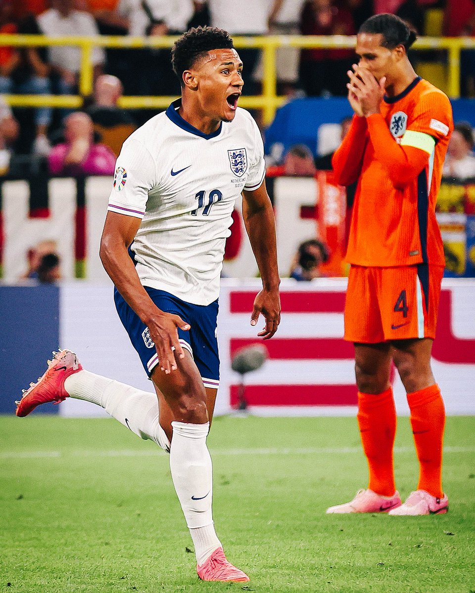 PanditFPL's tweet photo. Striker kesayangan kita di FPL bawa Inggris lolos ke Final. Musim depan harga naik. https://t.co/vnNCkZijRI
