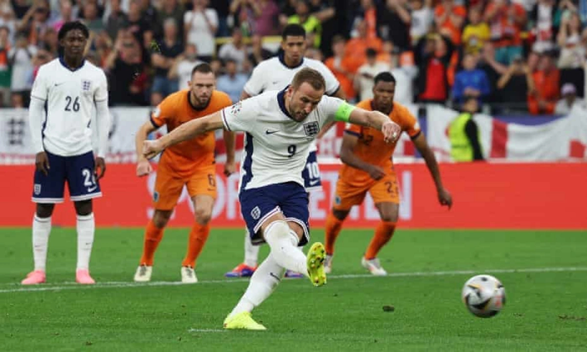 oxuaz's tweet image. 🔥🏴󠁧󠁢󠁥󠁮󠁧󠁿 AVRO-2024: İngiltərə finalda

#football #england #avro2024 #matç #xeber #futbol