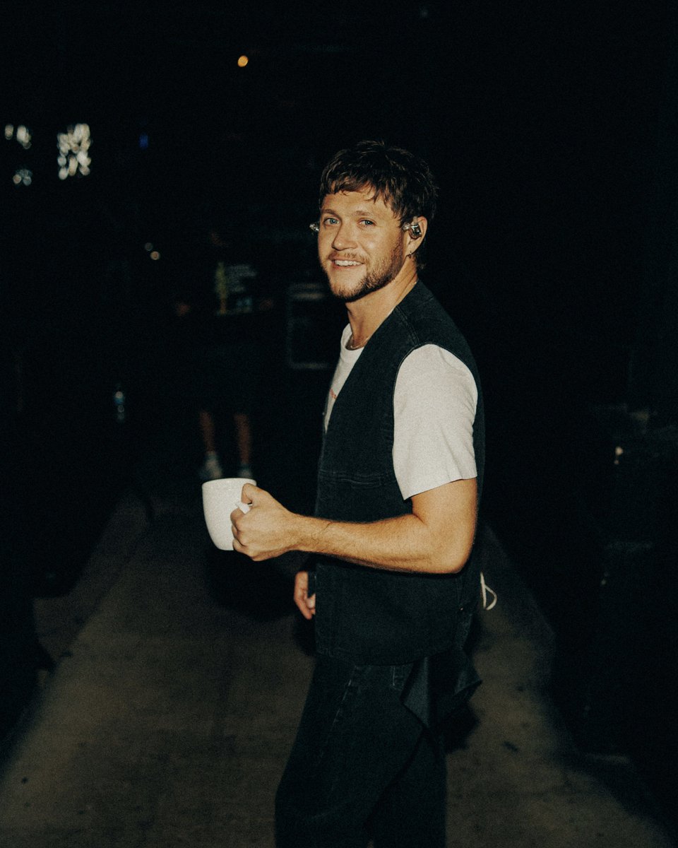 NiallOfficial's tweet photo. Night Fifty-Four Tinley Park https://t.co/rcaWhvyMdq