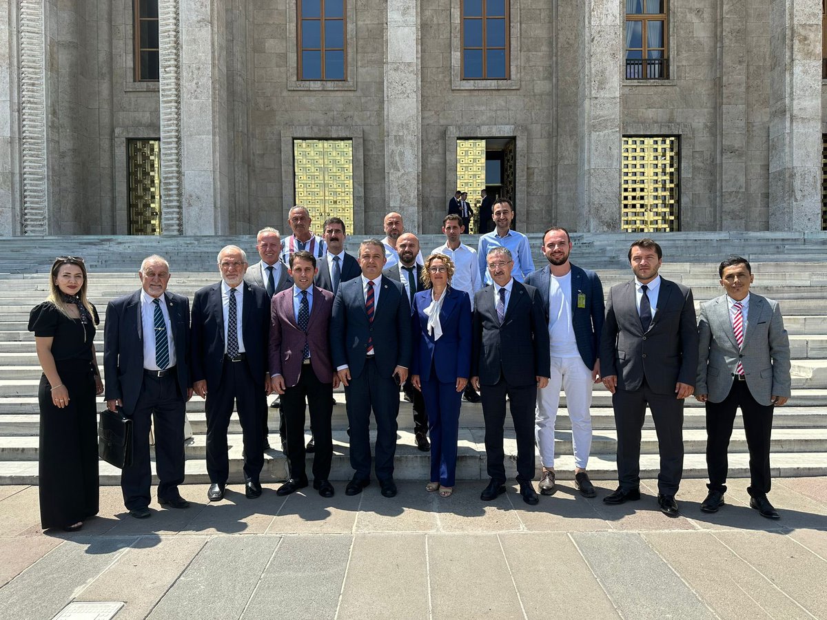Mustafa Yeşilyurt (@yesilyurt_) on Twitter photo Grup Toplantımız sonrası Samsun Teşkilatımız, Kadın Kolları Başkanımız Yeşim Karadağ, Seçim İşleri Başkanımız Rumi Bekiroğlu ve Milletvekillerimizle
hatıra fotoğrafı çekildik.
<a href="/GelecekPartiTR/">Gelecek Partisi</a> <a href="/Ahmet_Davutoglu/">Ahmet Davutoğlu</a> <a href="/samsungelecek/">Gelecek Partisi Samsun</a> <a href="/karadagyesim/">Dr. Yeşim KARADAĞ</a> <a href="/RBekiroglu/">rumi bekiroglu</a> Grup Toplantımız sonrası Samsun Teşkilatımız, Kadın Kolları Başkanımız Yeşim Karadağ, Seçim İşleri Başkanımız Rumi Bekiroğlu ve Milletvekillerimizle
hatıra fotoğrafı çekildik.
<a href="/GelecekPartiTR/">Gelecek Partisi</a> <a href="/Ahmet_Davutoglu/">Ahmet Davutoğlu</a> <a href="/samsungelecek/">Gelecek Partisi Samsun</a> <a href="/karadagyesim/">Dr. Yeşim KARADAĞ</a> <a href="/RBekiroglu/">rumi bekiroglu</a>