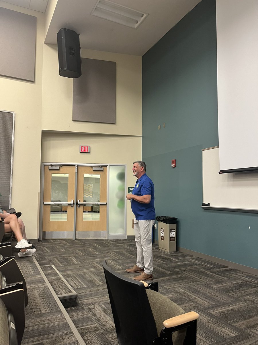 Yesterday afternoon, Athens City Mayor Steve Patterson hosted a news conference, and journalism professor Hans Meyer spoke about data journalism. Thank you both for your time and insight! #HSJW24OU <a href="/ScrippsOU/">OHIO Scripps College</a>