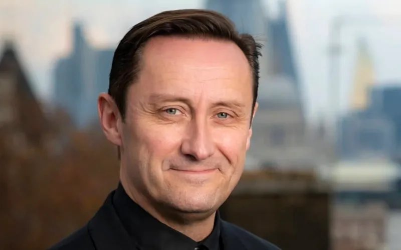 Lmfaoooo this is very niche but does anyone else think Sean from #LoveIslandUK looks like a young Adam Minto aka the ex owner of Revolution makeup? I can’t unsee it and I hate it Hahahha